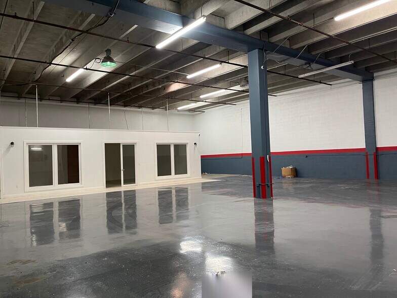 More Photos Of 3004 NW 79th Ave, Doral Warehouse For Lease