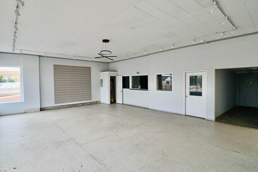 More Photos Of 430 E Main St, Trinidad Industrial For Sale