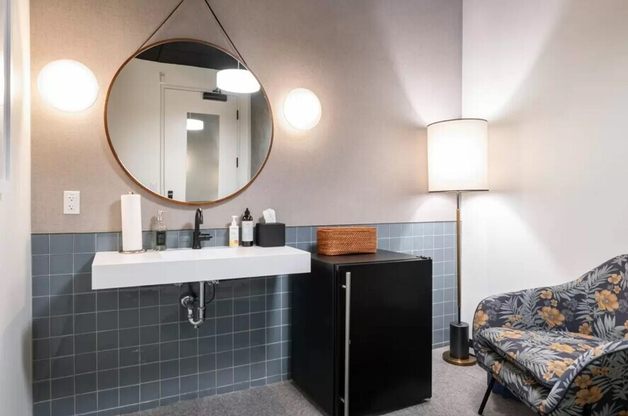 More Photos Of 350 Lincoln Rd, Miami Beach Coworking Space