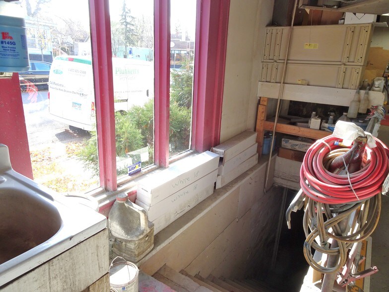 More Photos Of 4261 Chicago Ave, Minneapolis Auto Repair For Sale