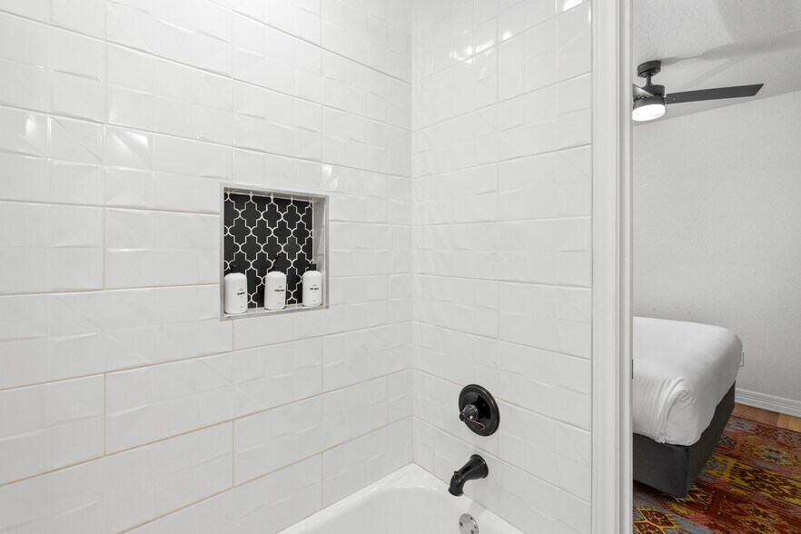 More Photos Of 3404 Rosedale St, Houston Multifamily For Sale
