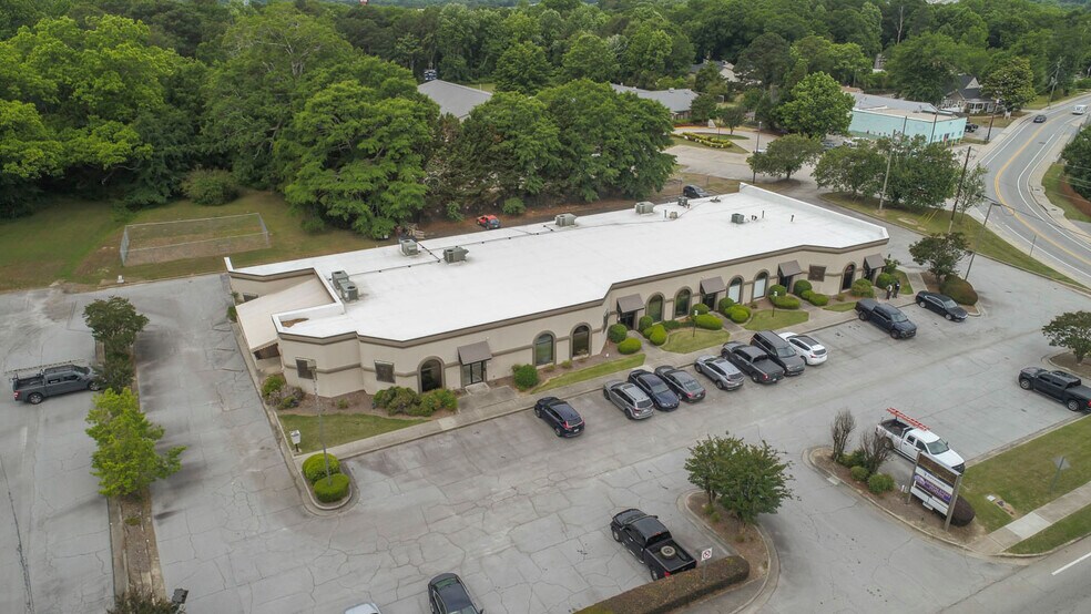 More Photos Of 1035 Green St SE, Conyers Office For Sale