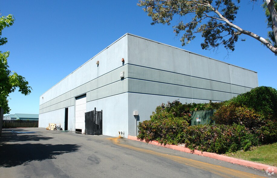 More Photos Of 481 Aaron St, Cotati Warehouse For Lease