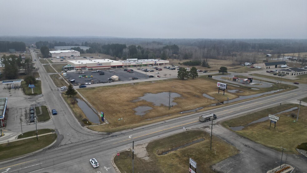 More Photos Of 174 James Robertson Dr, Gladwin Unknown For Lease