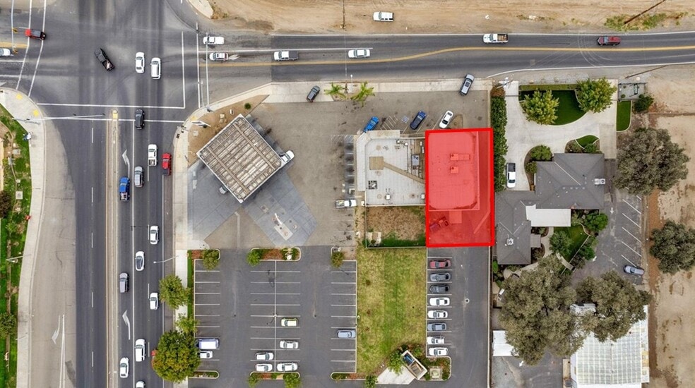 More Photos Of 1088 N Mooney Blvd, Tulare Freestanding For Lease