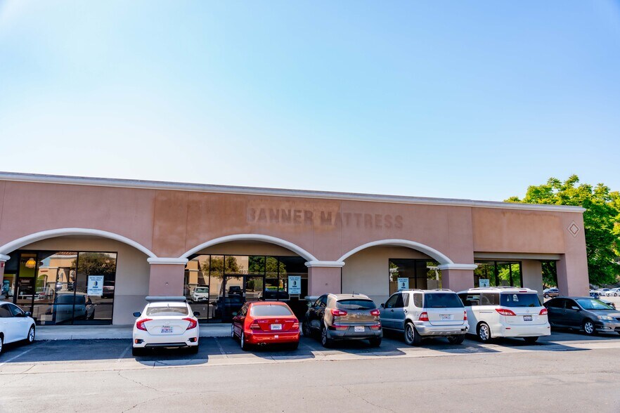 More Photos Of 40930-41090 California Oaks Rd, Murrieta Unknown For Lease