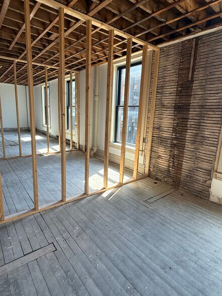 More Photos Of 317 S Barstow St, Eau Claire Office For Lease