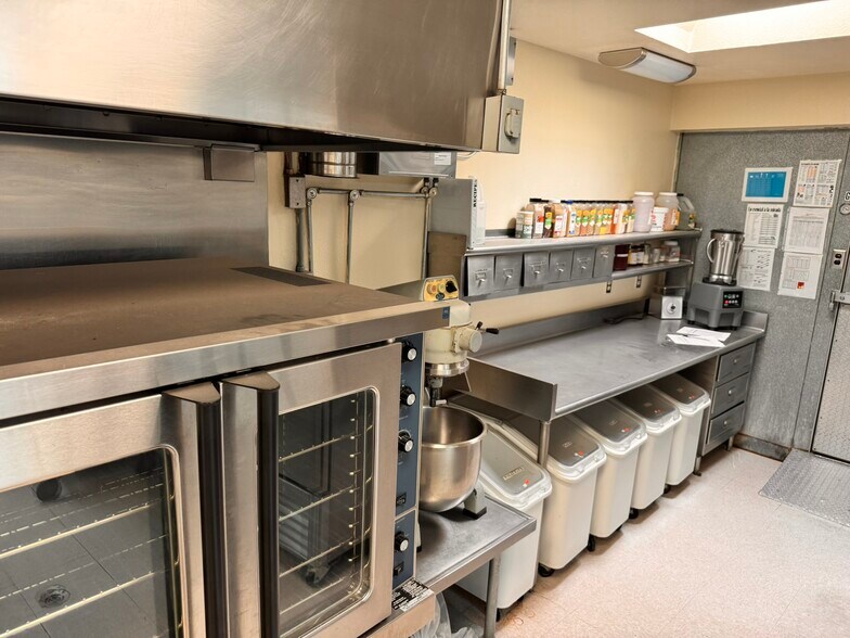 More Photos Of 400 Talbot Ave, Canutillo Schools For Lease