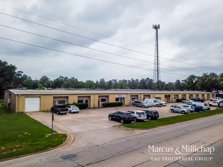 More Photos Of 27493 Hanna Rd, Conroe Warehouse For Lease
