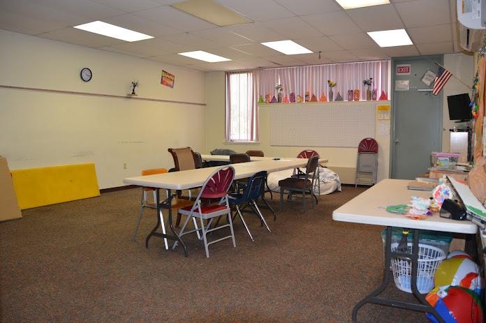 More Photos Of 2075 W Norwegian St, Pottsville Specialty For Sale