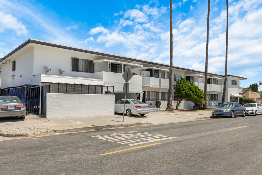 More Photos Of 3617 W 60th, Los Angeles Apartments For Sale