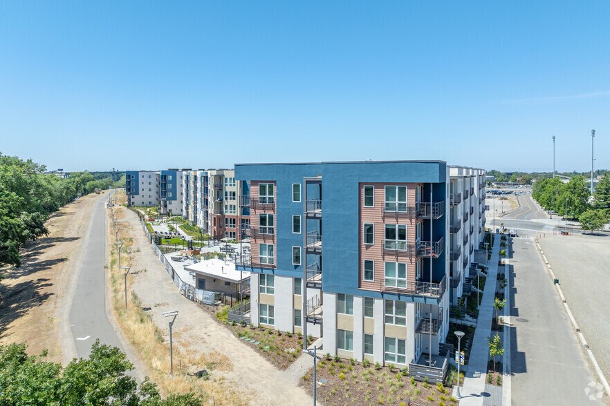 More Photos Of 805 S Riverfront St, West Sacramento Apartments For Lease