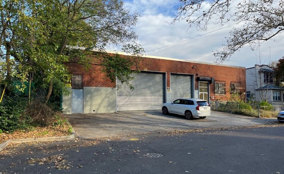 More Photos Of 69-07 69th Pl, Glendale Warehouse For Sale