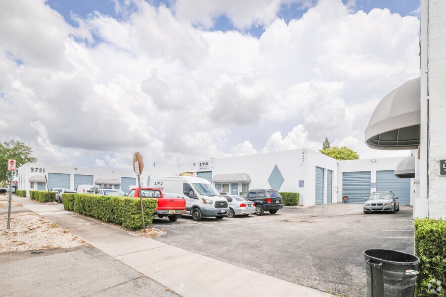 Primary Photo Of 5721 Funston St, Hollywood Warehouse For Lease