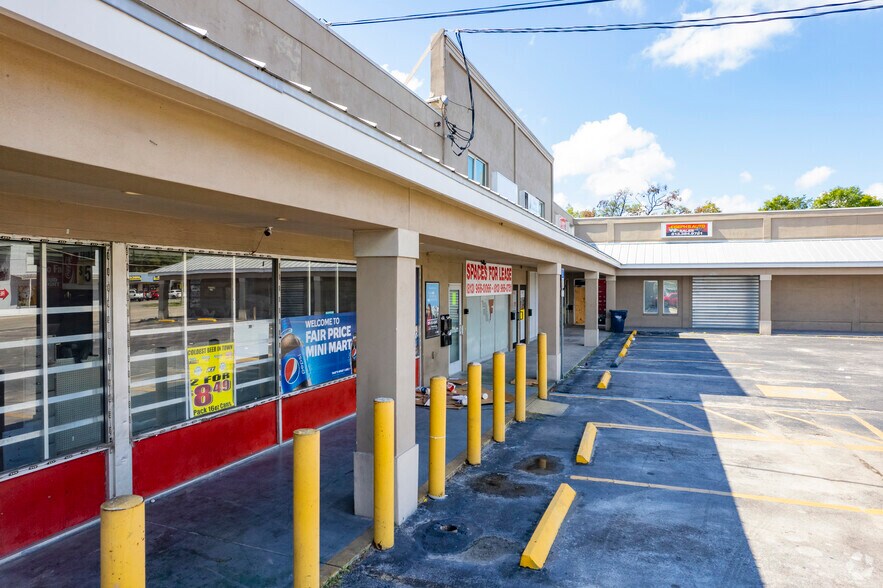 More Photos Of 4911-4935 E Broadway Ave, Tampa Storefront Retail Office For Sale