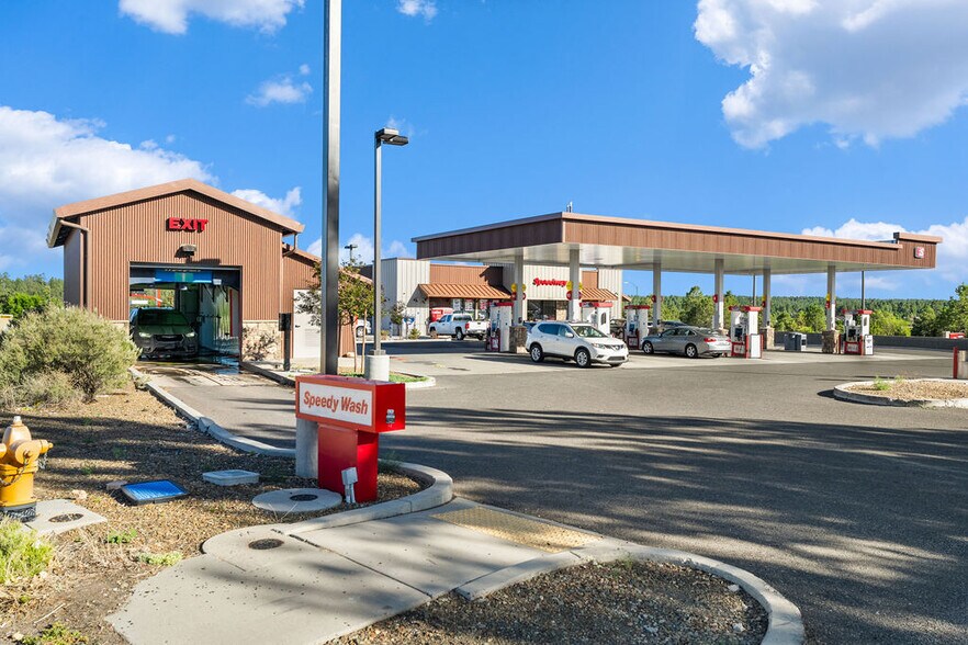 More Photos Of 1010 Country Club Dr, Flagstaff Service Station For Sale
