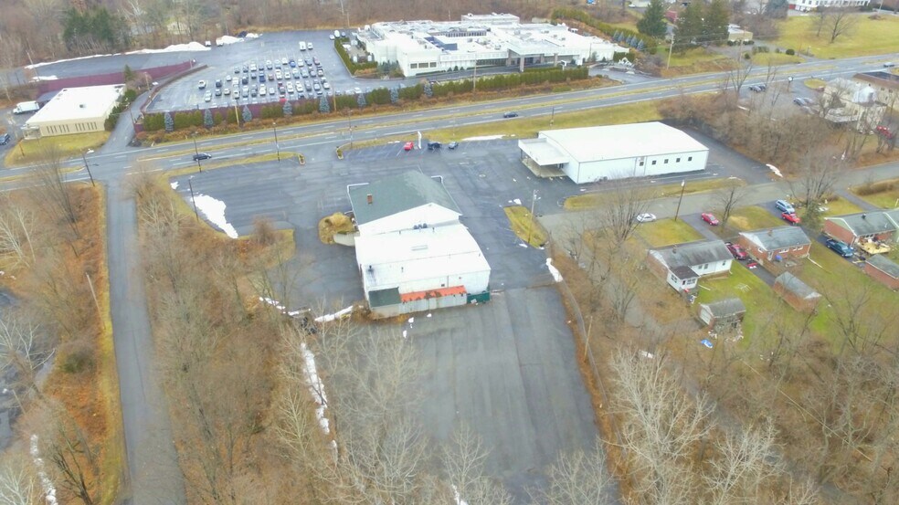 More Photos Of 2934 US Route 9W, New Windsor Township Auto Dealership For Sale