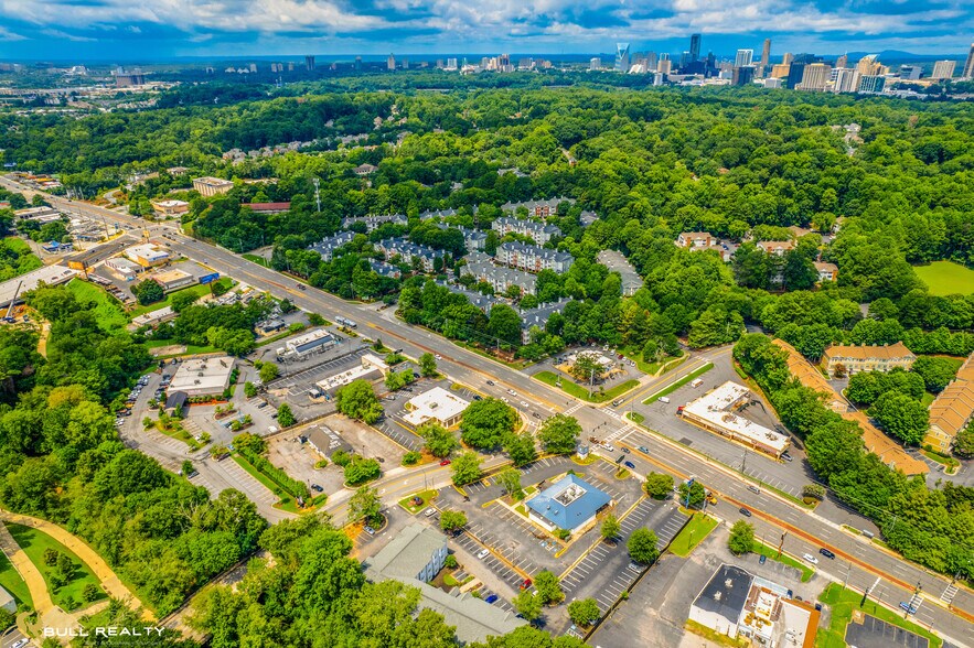 More Photos Of 3019 Buford Hwy, Atlanta Bank For Lease