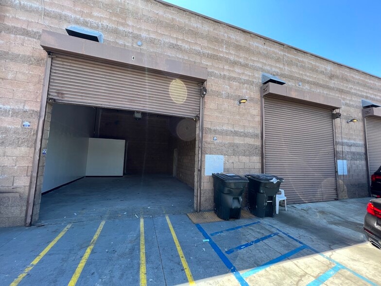 More Photos Of 1823 E Vernon Ave, Los Angeles Service For Lease