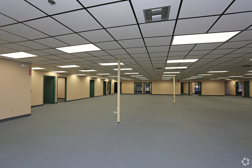 More Photos Of 1700 NW 66th Ave, Plantation Office For Lease
