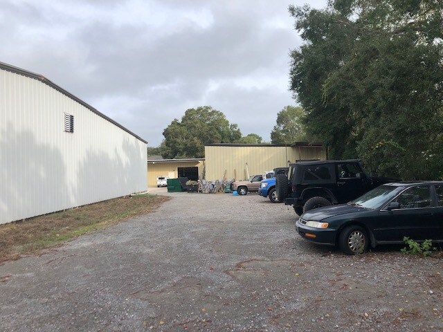 More Photos Of 919 Skipper Ave, Fort Walton Beach Warehouse For Lease