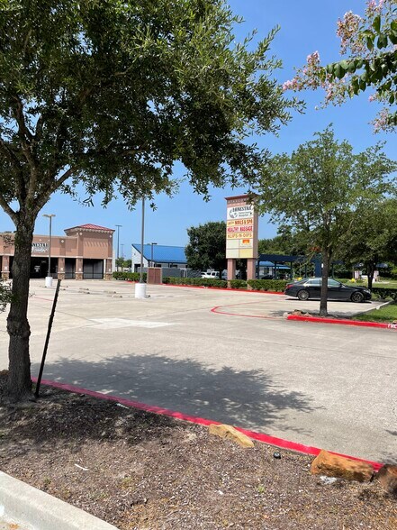 More Photos Of 6725 Atascocita Rd, Humble Unknown For Lease