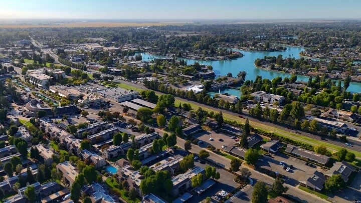 More Photos Of 2027 Grand Canal Blvd, Stockton Office For Sale