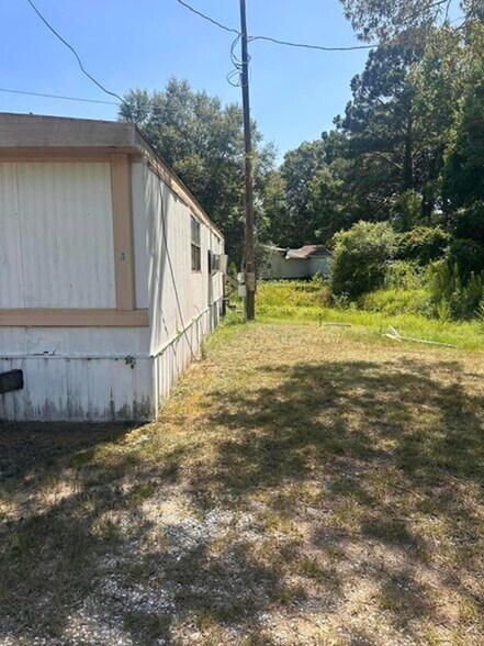 More Photos Of 325 Vernon St, New Llano Land For Sale