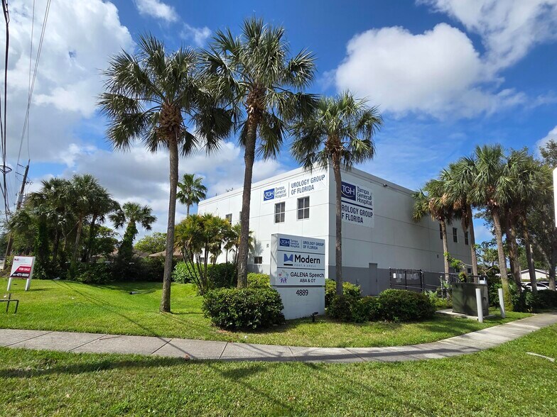 More Photos Of 4889 S Congress Ave, Lake Worth Medical For Sale
