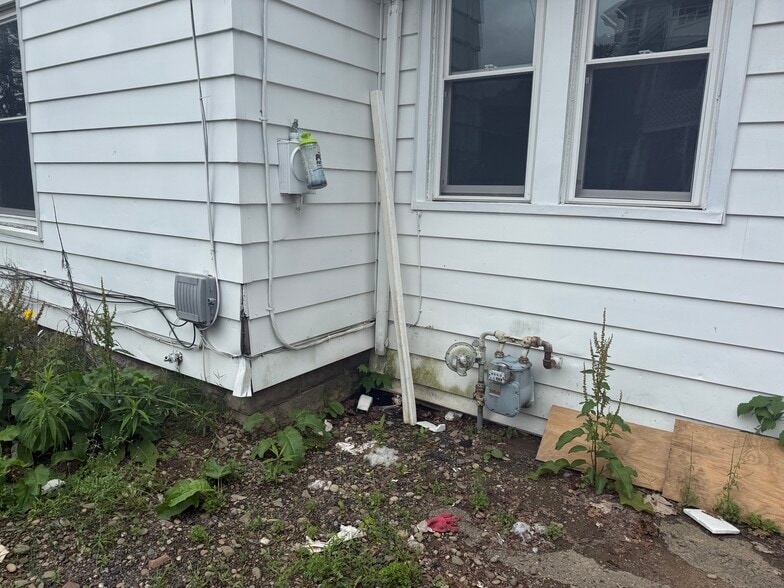 More Photos Of 412 Adams Ave, Endicott Apartments For Sale