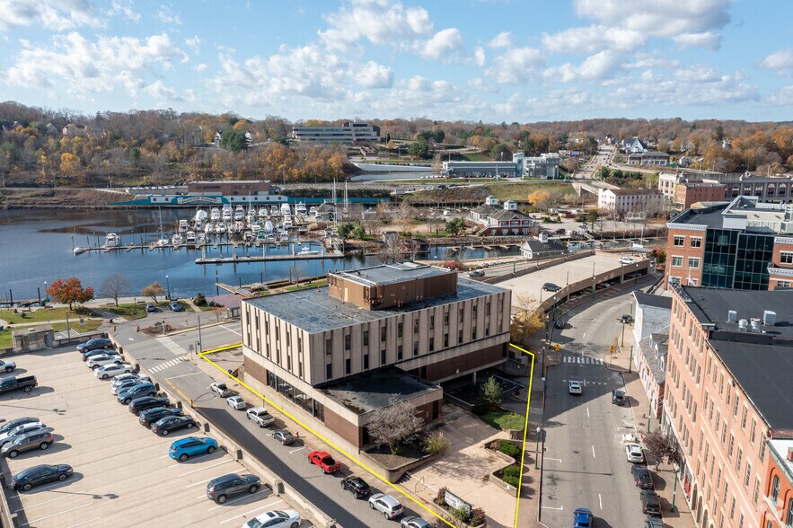 More Photos Of 101 Water St, Norwich Office For Sale