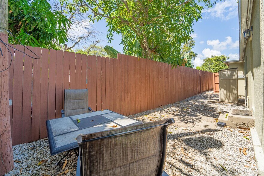 More Photos Of 216 NE 18th Ave, Pompano Beach Apartments For Sale