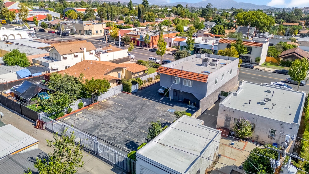 More Photos Of 439 N Maclay Ave, San Fernando Office For Sale