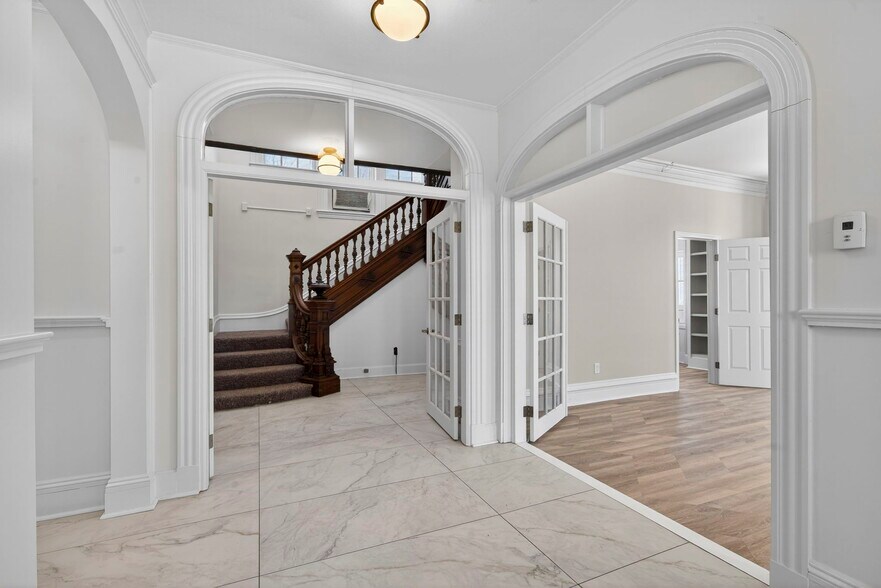 More Photos Of 86 Summer St, Haverhill Apartments For Sale