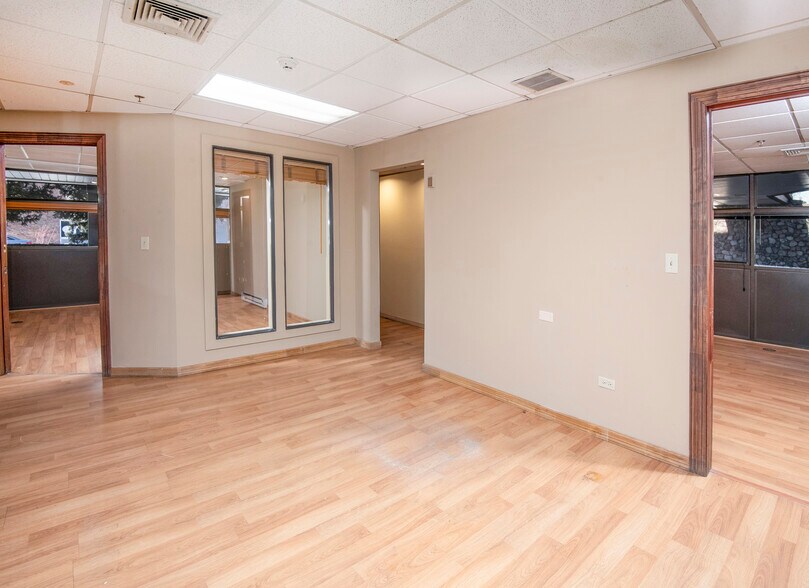 More Photos Of 47 E Beaver Creek Blvd, Avon Hotel For Lease