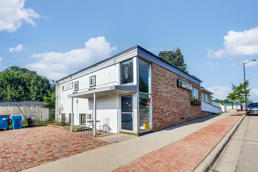 More Photos Of 1025 Southview Blvd, South Saint Paul Restaurant For Sale