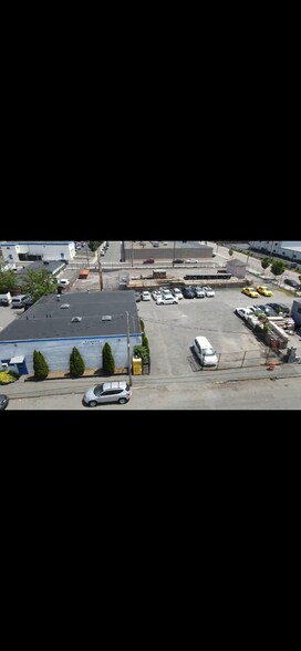 More Photos Of 190 Crescent Ave, Chelsea Auto Repair For Sale