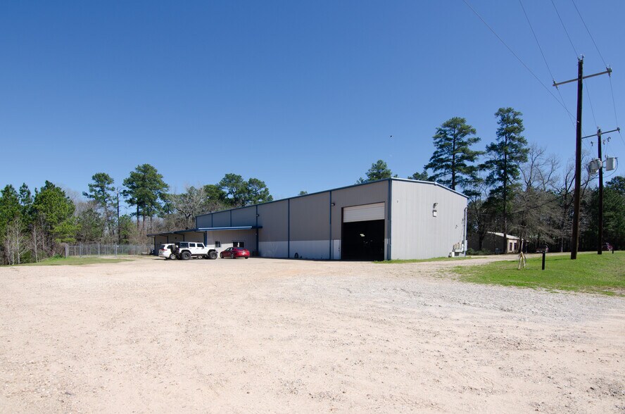 More Photos Of 9730 Shepard Hill Rd, Willis Warehouse For Sale