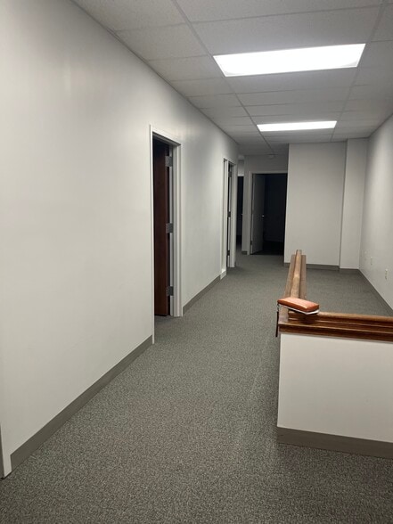 More Photos Of 202 1st St SE, Mason City Office For Lease