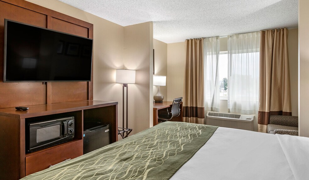 More Photos Of 9742 Woodlane Dr, Dimondale Hotel For Sale