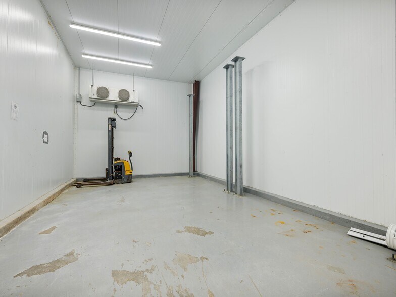 More Photos Of 6411 Highway 90 E, Knippa Refrigeration Cold Storage For Sale