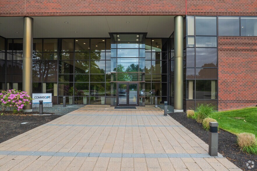 More Photos Of 250 Apollo Dr, Chelmsford Office For Lease