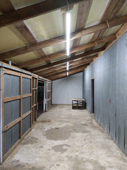 More Photos Of 1948 Tenaha St, Center Storefront Retail Residential For Lease