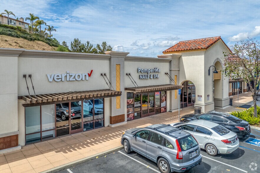 More Photos Of 716-766 New Los Angeles Ave, Moorpark Supermarket For Lease