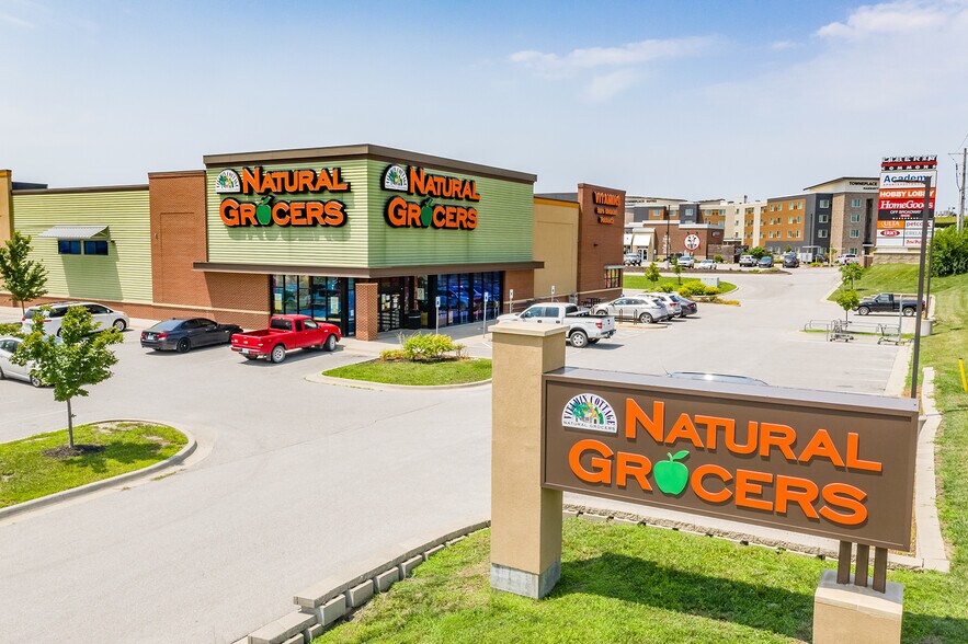 Primary Photo Of 114 S Stewart Rd, Liberty Supermarket For Sale