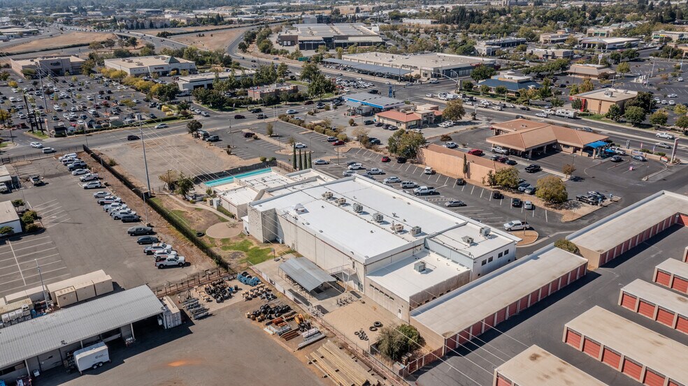 More Photos Of 1026 Skyway, Chico Health Club For Sale