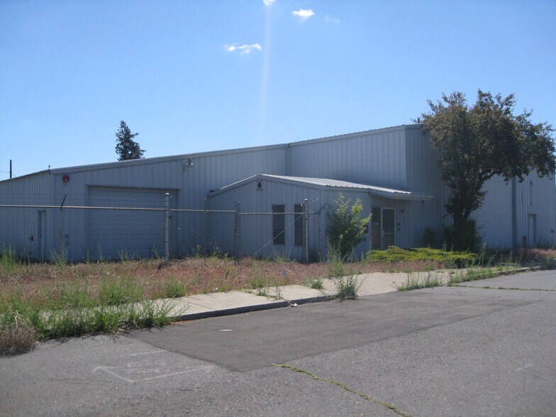 More Photos Of 320 N Lee St, Spokane Warehouse For Lease