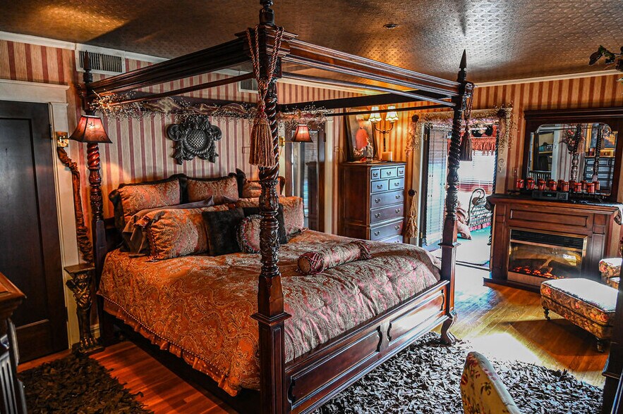 More Photos Of 1272 SW Fillmore St, Topeka Hospitality For Sale