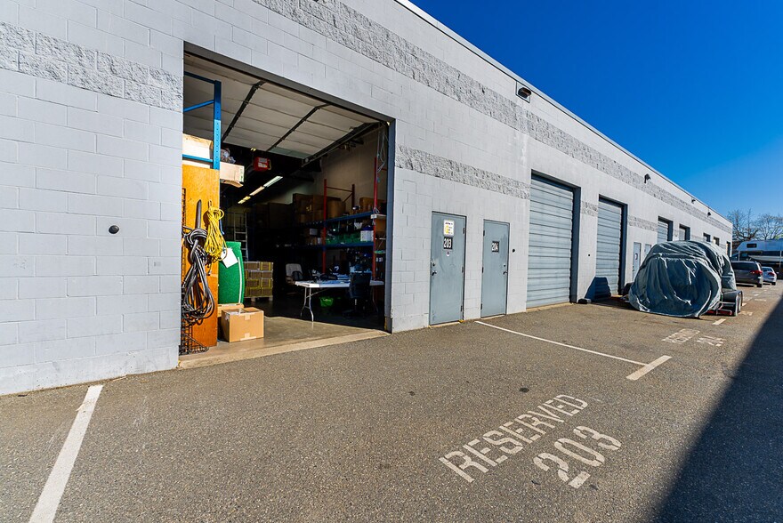 More Photos Of 19736 98th Ave, Langley Twp Warehouse For Sale