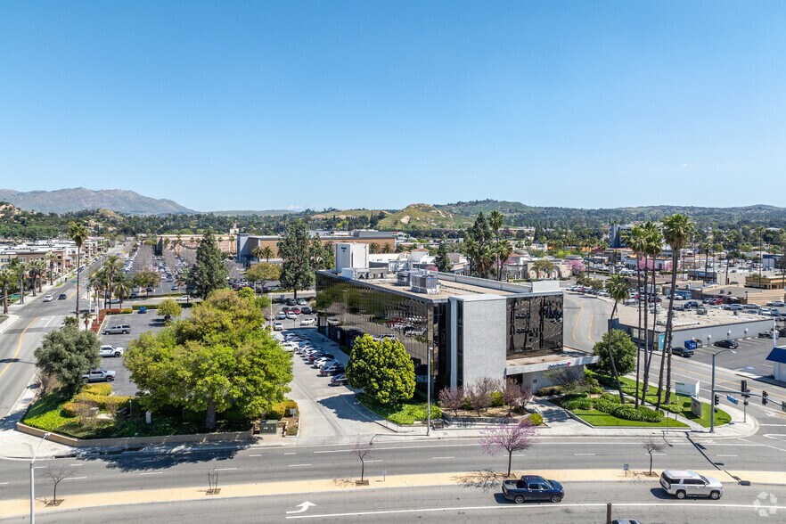 More Photos Of 6370 Magnolia Ave, Riverside Office For Sale